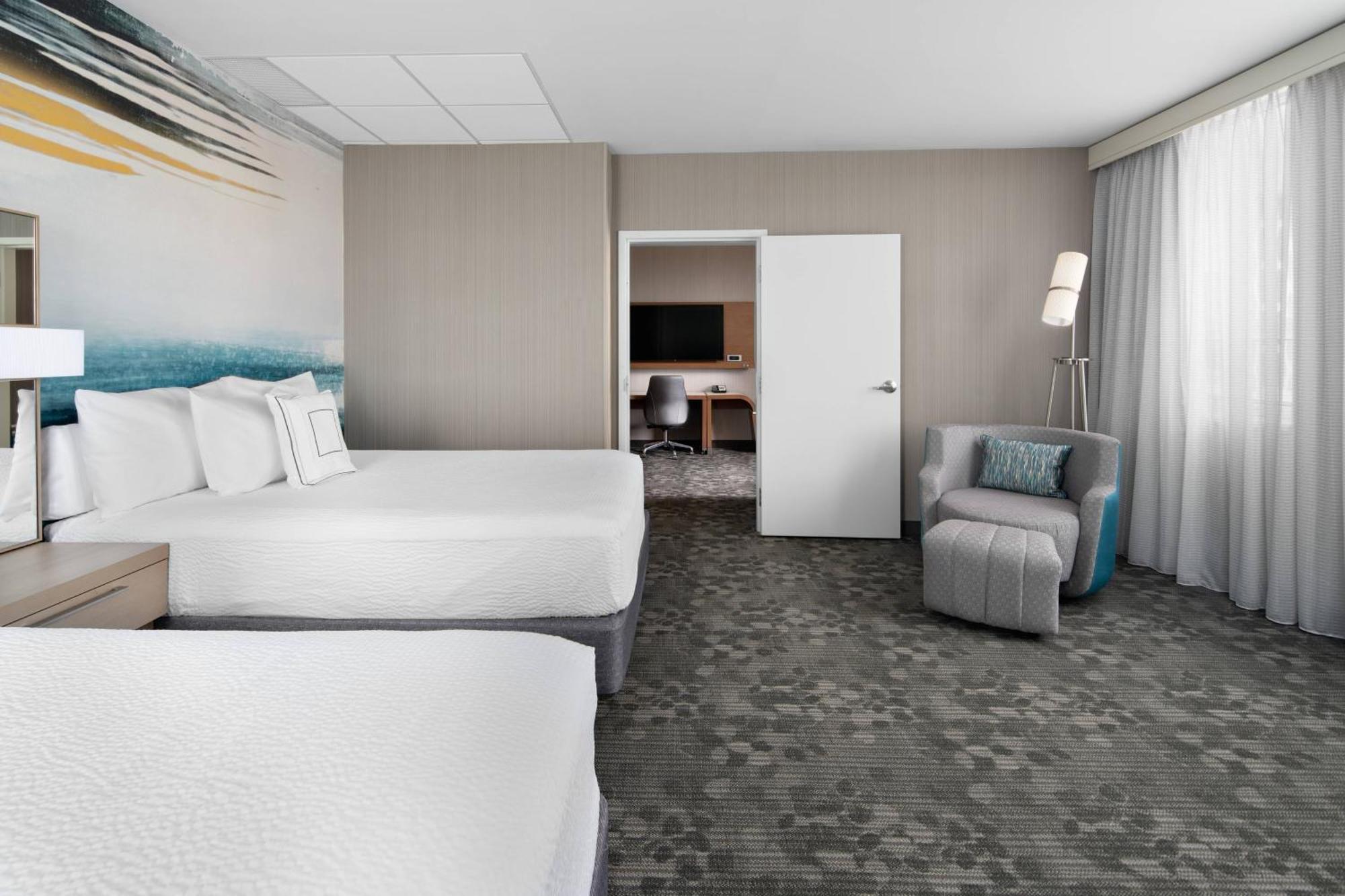 Courtyard By Marriott Edmonton Downtown Hotel Exterior foto