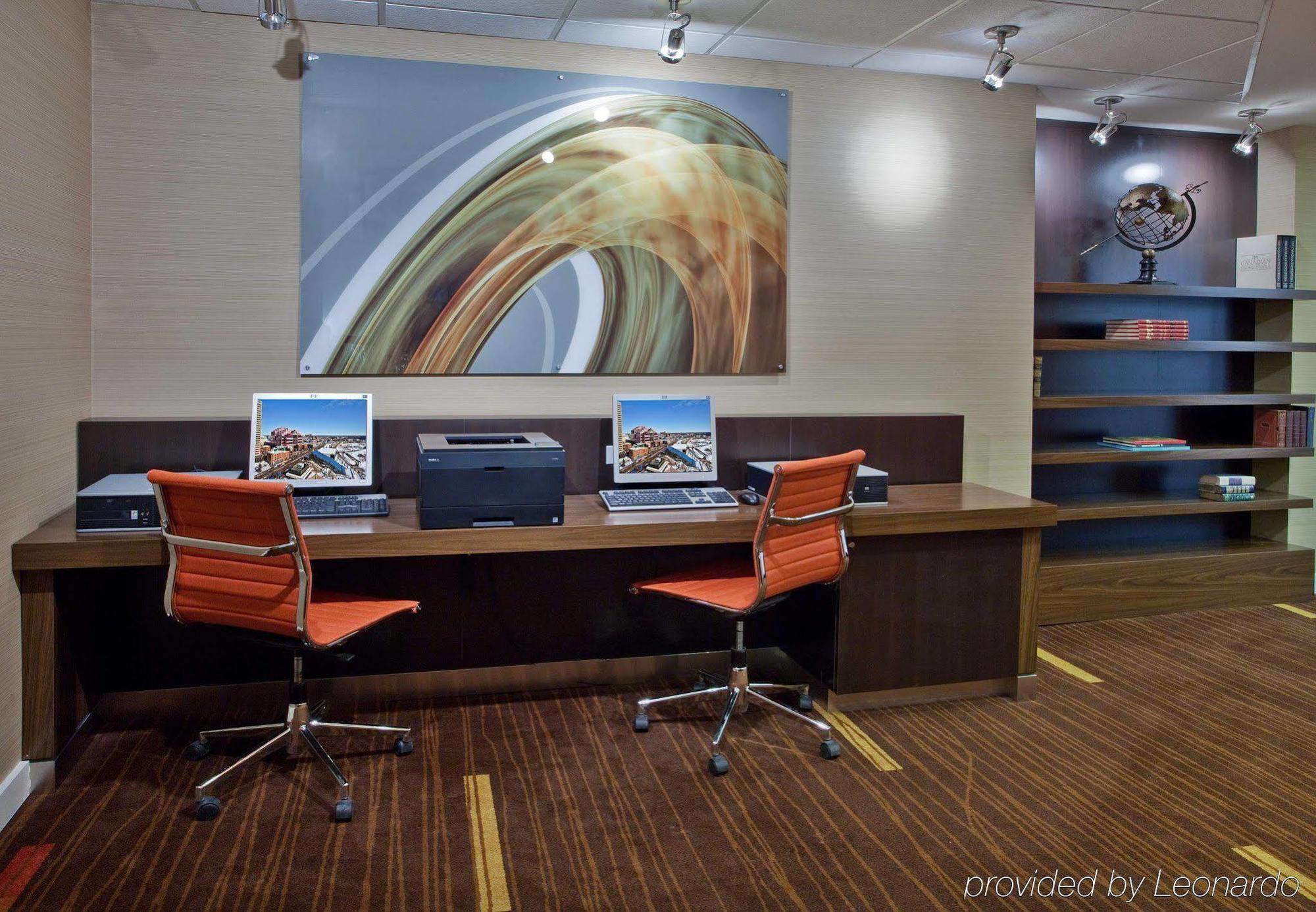 Courtyard By Marriott Edmonton Downtown Hotel Exterior foto