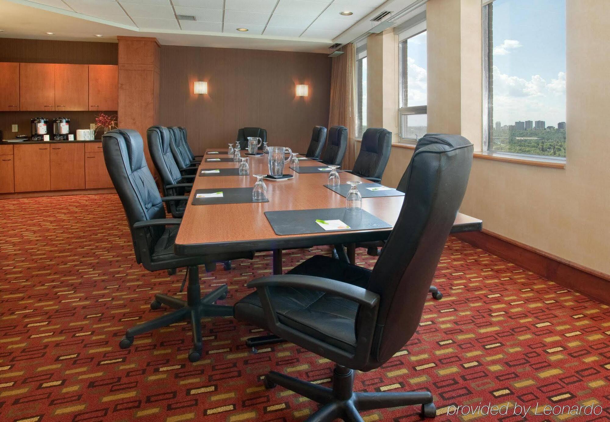 Courtyard By Marriott Edmonton Downtown Hotel Exterior foto